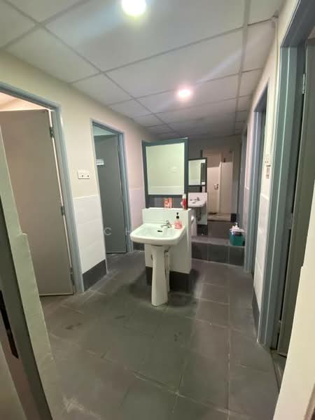 Apartment for Rent at Usj 21 - Chan . - Bathroom - PropertyGuru.com.my