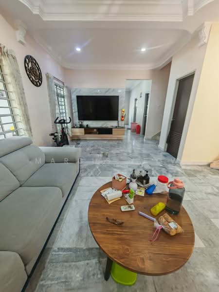 2-storey Terraced House for Sale in Taman Sri Kamban (Seremban) - Marcus Yeow - Living Room - PropertyGuru.com.my