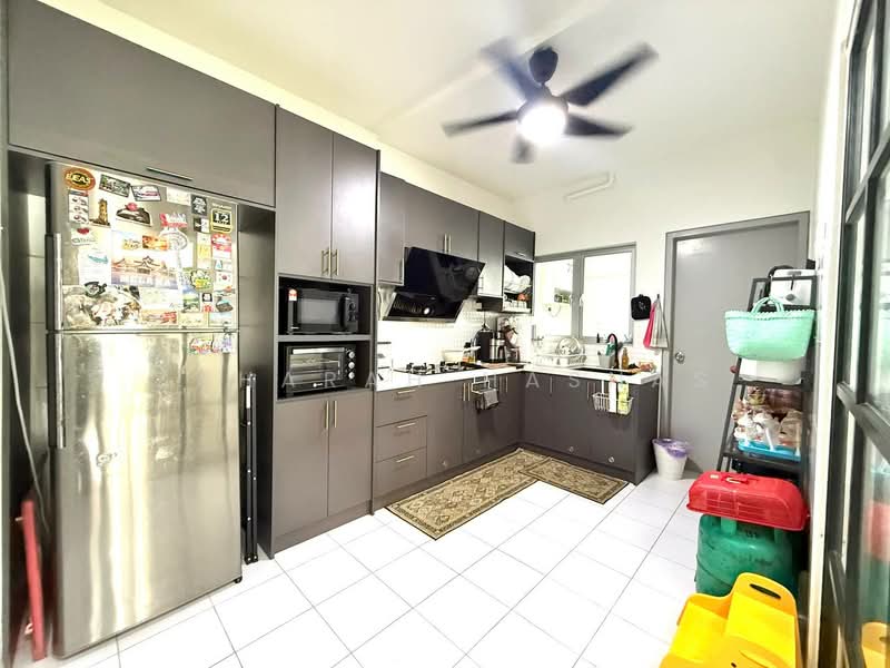 Apartment for Sale at Residensi Idaman - Zaharah Hasnas - Kitchen - PropertyGuru.com.my