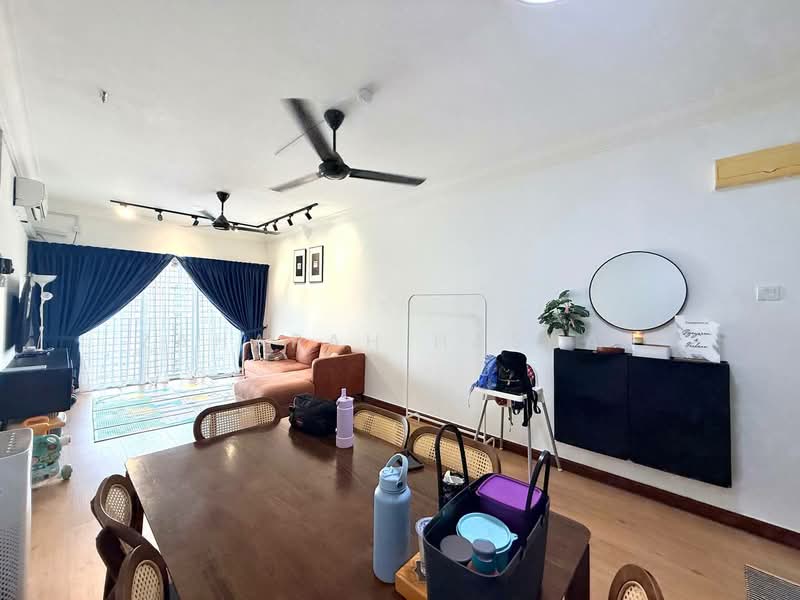 Apartment for Sale at Residensi Idaman - Zaharah Hasnas - Living Room - PropertyGuru.com.my