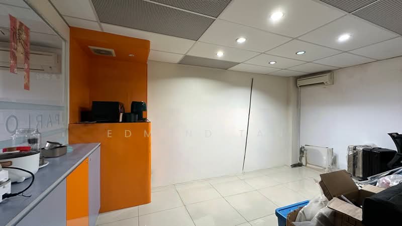 Kedai untuk Dijual di Kampung Jawa (Ipoh) - Edmond Tan - Interior - PropertyGuru.com.my