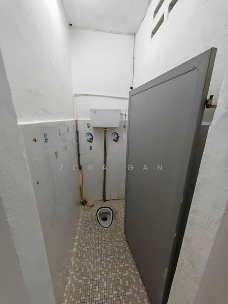 Tanah Kediaman untuk Dijual di Taman Ungku Tun Aminah (Skudai) - Zora Gan - Bathroom - PropertyGuru.com.my