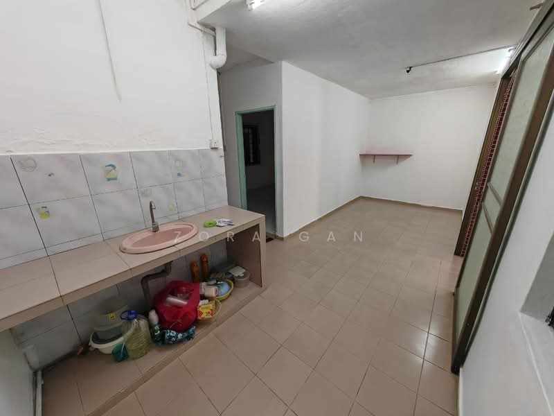 Tanah Kediaman untuk Dijual di Taman Ungku Tun Aminah (Skudai) - Zora Gan - Kitchen - PropertyGuru.com.my