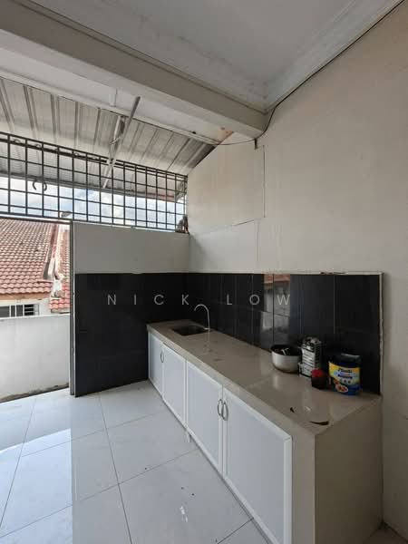 1-storey Terraced House for Rent in Taman Putri Kulai (Kulai) - Nick Low - Kitchen - PropertyGuru.com.my