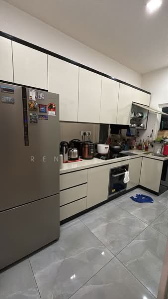Service Residence for Sale at D'carlton (Residensi Seri Mega) - Renee Gan - Kitchen - PropertyGuru.com.my