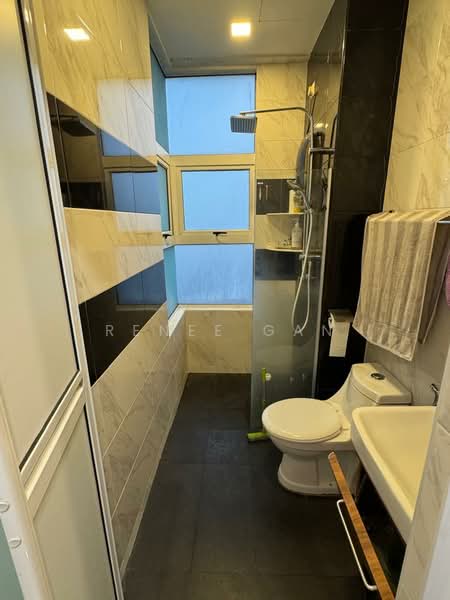 Service Residence for Sale at D'carlton (Residensi Seri Mega) - Renee Gan - Bathroom - PropertyGuru.com.my