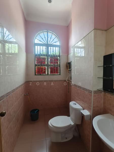 Tanah Kediaman untuk Dijual di Taman Desa Cemerlang (Ulu Tiram) - Zora Gan - Bathroom - PropertyGuru.com.my