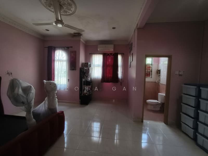Tanah Kediaman untuk Dijual di Taman Desa Cemerlang (Ulu Tiram) - Zora Gan - Living Room - PropertyGuru.com.my