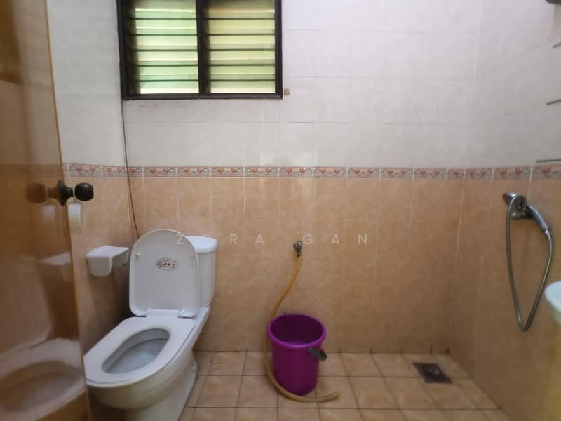 Tanah Kediaman untuk Dijual di Taman Desa Cemerlang (Ulu Tiram) - Zora Gan - Bathroom - PropertyGuru.com.my