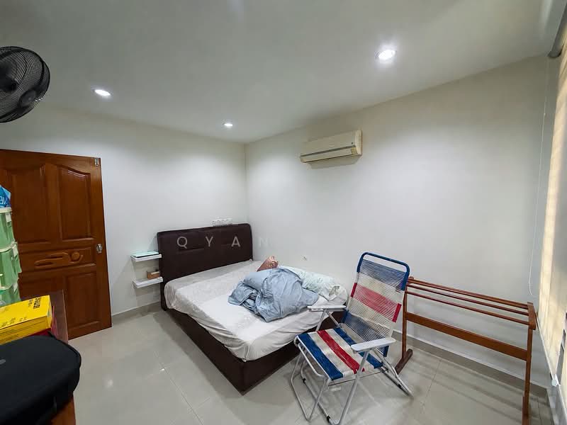 Semi-Detached House for Sale in Island Glades (Jelutong) - Qyan Goh - Bedroom - PropertyGuru.com.my