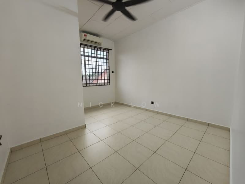 Rumah Berkembar untuk Disewa di Taman Megah Ria (Masai) - Nick Low - Interior - PropertyGuru.com.my