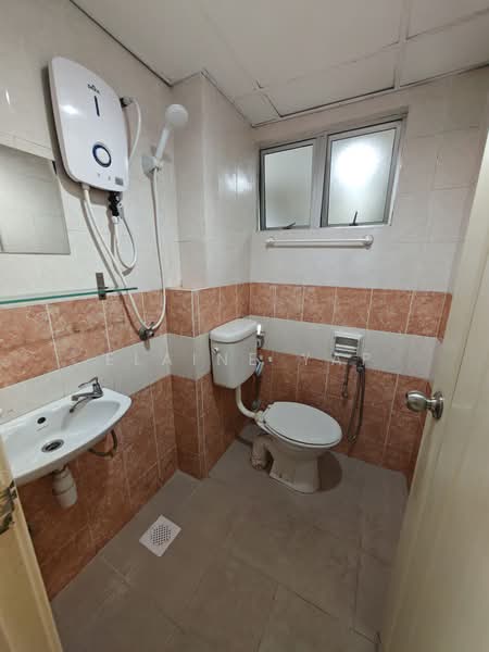 Apartment for Sale at Bayu Villa - Elaine Yap - Bathroom - PropertyGuru.com.my
