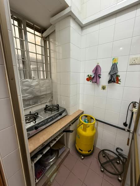 Apartment for Sale at Bayu Villa - Elaine Yap - Kitchen - PropertyGuru.com.my