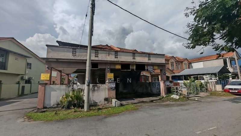 2-storey Terraced House for Sale in Taman Putra Perdana (Puchong) - Allen . - Exterior - PropertyGuru.com.my
