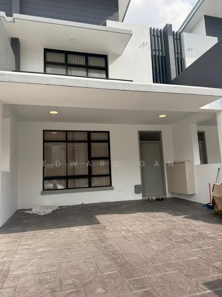 2.5-storey Terraced House for Rent in Taman Ponderosa (Johor Bahru) - Edward Gan - Exterior - PropertyGuru.com.my
