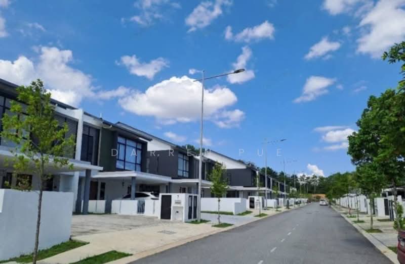 Rumah Berkembar untuk Dijual di Kajang (Selangor) - Darren Pue - Exterior - PropertyGuru.com.my