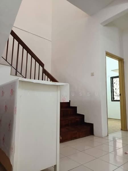 Rumah Teres 2 Tingkat untuk Dijual di Taman Puncak Jalil (Seri Kembangan) - Yanie Yussuf - Interior - PropertyGuru.com.my