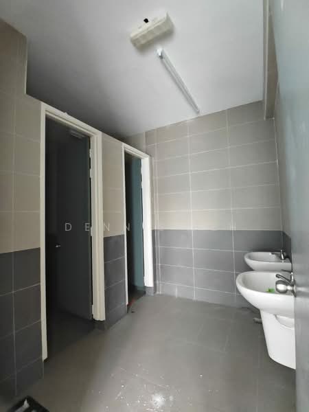 Factory for Sale in Eco Business Park 1 (Johor Bahru) - Dennis Peh - Bathroom - PropertyGuru.com.my