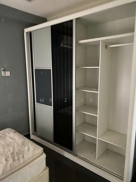 Kondominium untuk Dijual di Kemuncak Shah Alam - Mr Zack - Bedroom - PropertyGuru.com.my