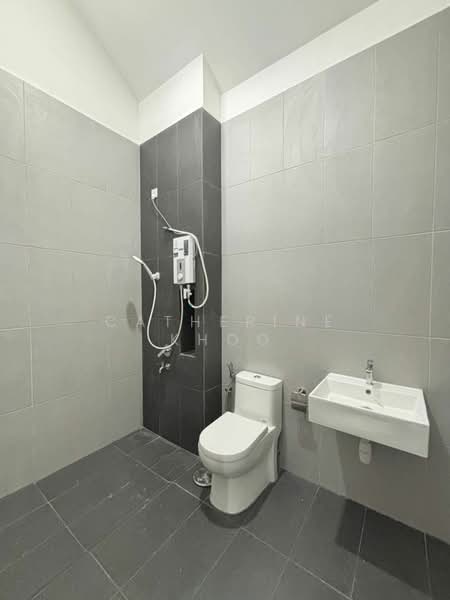 2-storey Terraced House for Rent in Taman Mount Austin (Tebrau) - Catherine Khoo - Bathroom - PropertyGuru.com.my