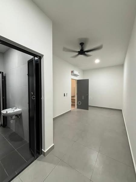 2-storey Terraced House for Rent in Taman Mount Austin (Tebrau) - Catherine Khoo - Bathroom - PropertyGuru.com.my