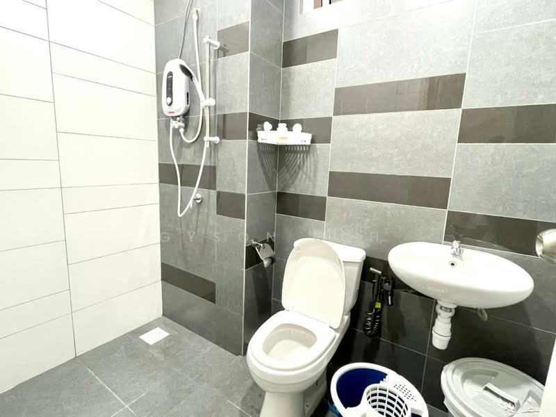Kondominium untuk Disewa di The Sky @ Tripark - Gyson Goh - Bathroom - PropertyGuru.com.my
