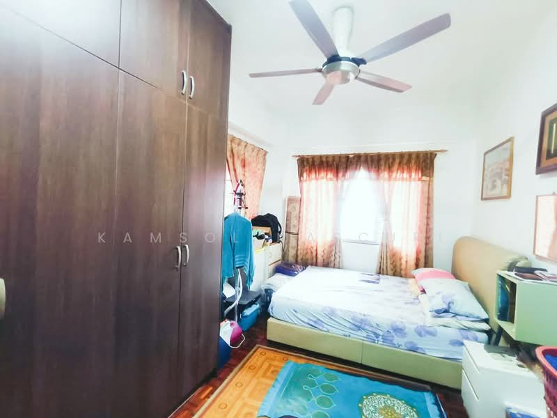 Pangsapuri untuk Dijual di Permai Villa - Kamsol Mascuri - Bedroom - PropertyGuru.com.my