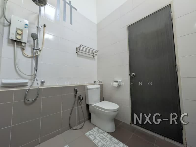 2-storey Terraced House for Sale in Setia Indah (Setia Alam) - Raymond Cheng - Bathroom - PropertyGuru.com.my