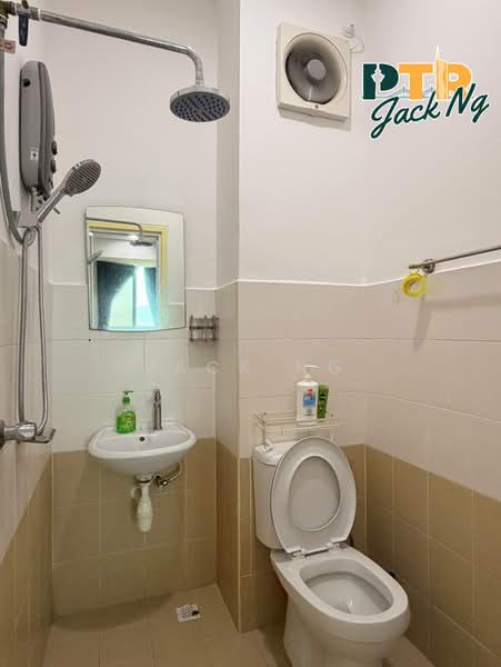 Condominium for Rent at Cassia Resort Condominium - Jack Ng - Bathroom - PropertyGuru.com.my