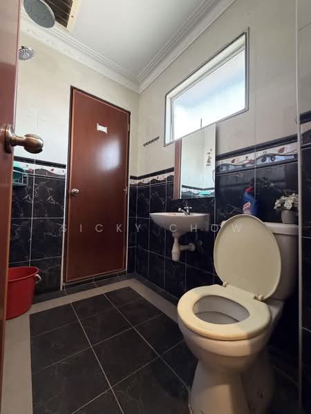 Rumah Teres 2 Tingkat untuk Disewa di Taman Taynton View (Cheras) - Sicky Chow - Bathroom - PropertyGuru.com.my