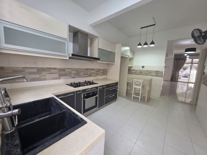 Rumah Teres 2 Tingkat untuk Dijual di Setia Alam (Selangor) - Joseph Chan - Kitchen - PropertyGuru.com.my