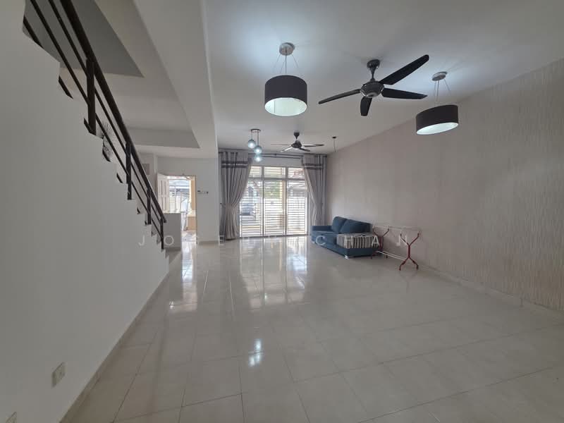 Rumah Teres 2 Tingkat untuk Dijual di Setia Alam (Selangor) - Joseph Chan - Living Room - PropertyGuru.com.my