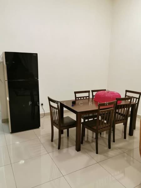 Rumah Teres 2 Tingkat untuk Disewa di Taman Mount Austin (Tebrau) - Puyol Chin - Dining Room - PropertyGuru.com.my
