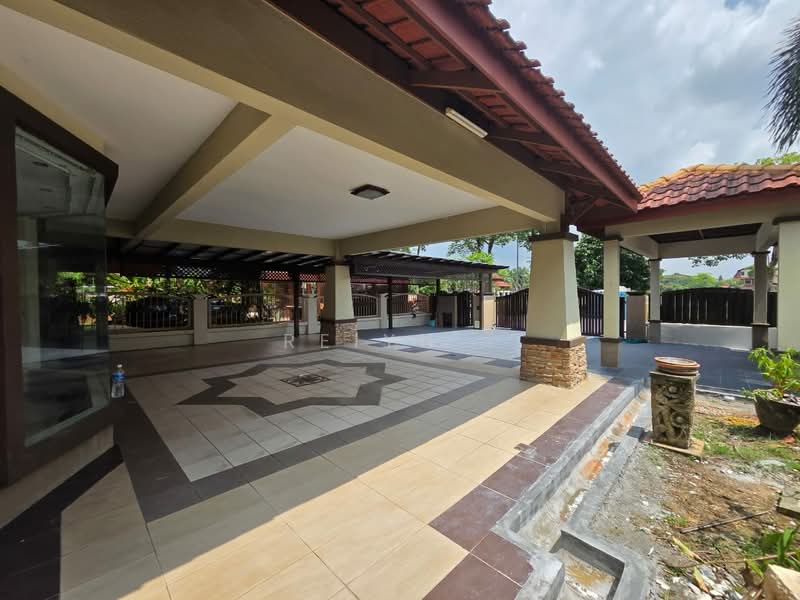 Semi-Detached House for Sale in Taman TTDI Jaya (Shah Alam) - Reiyn . - Exterior - PropertyGuru.com.my