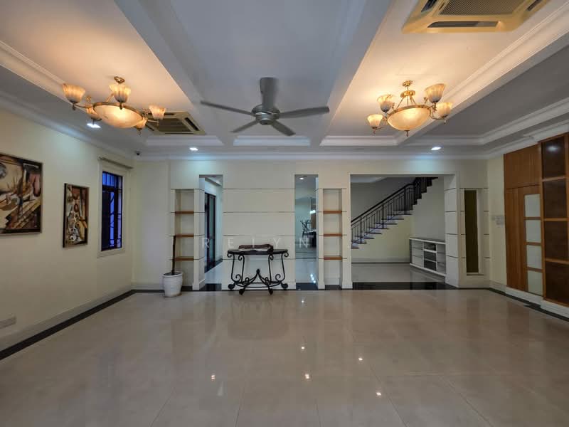Semi-Detached House for Sale in Taman TTDI Jaya (Shah Alam) - Reiyn . - Living Room - PropertyGuru.com.my