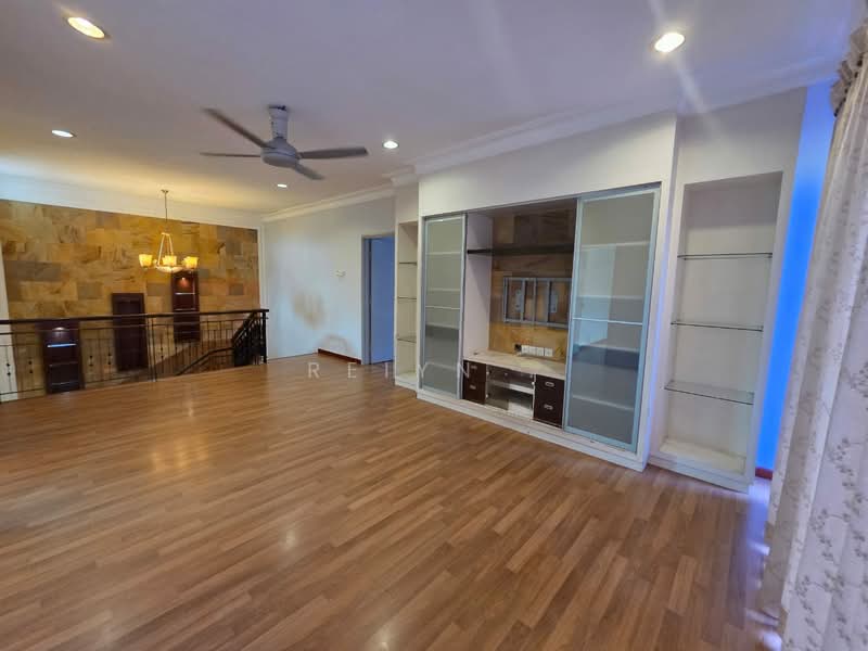 Semi-Detached House for Sale in Taman TTDI Jaya (Shah Alam) - Reiyn . - Living Room - PropertyGuru.com.my