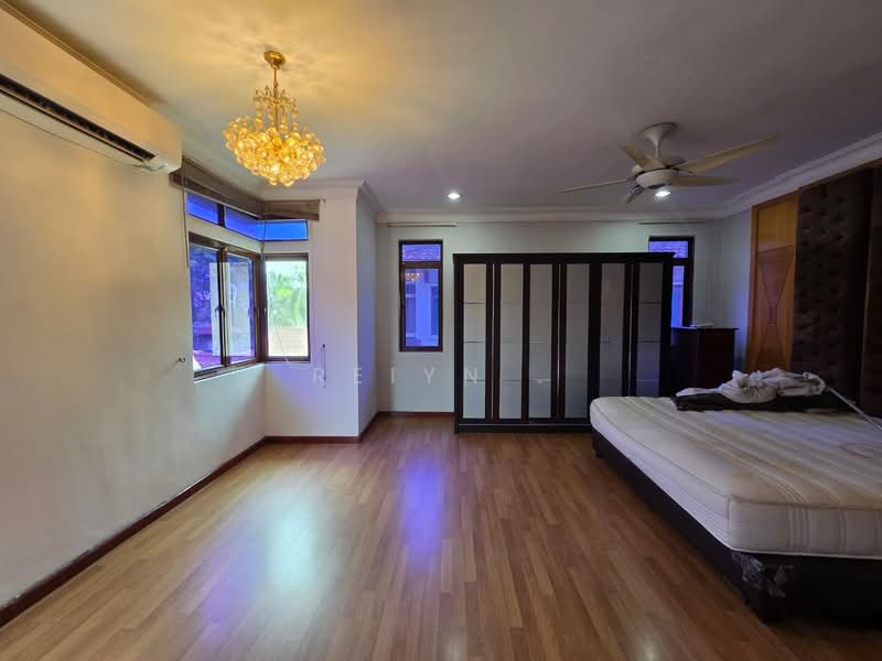 Semi-Detached House for Sale in Taman TTDI Jaya (Shah Alam) - Reiyn . - Bedroom - PropertyGuru.com.my