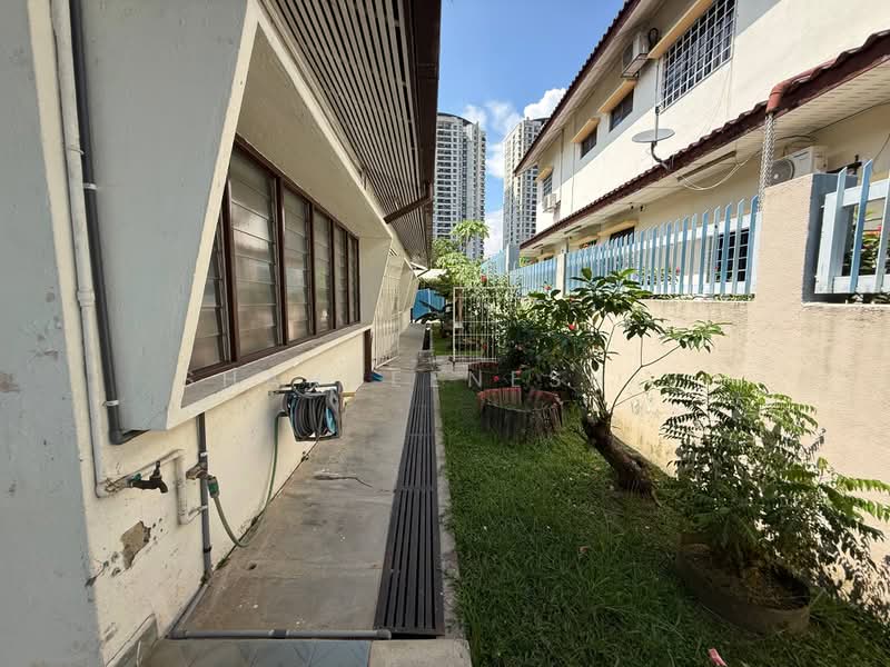 Rumah Berkembar untuk Dijual di Kampung Kasipillay (Kuala Lumpur) - Sharveenesh V - Exterior - PropertyGuru.com.my