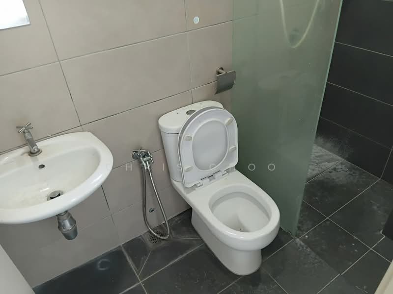 Condominium for Rent at Sutera Pines - Chris Choo - Bathroom - PropertyGuru.com.my