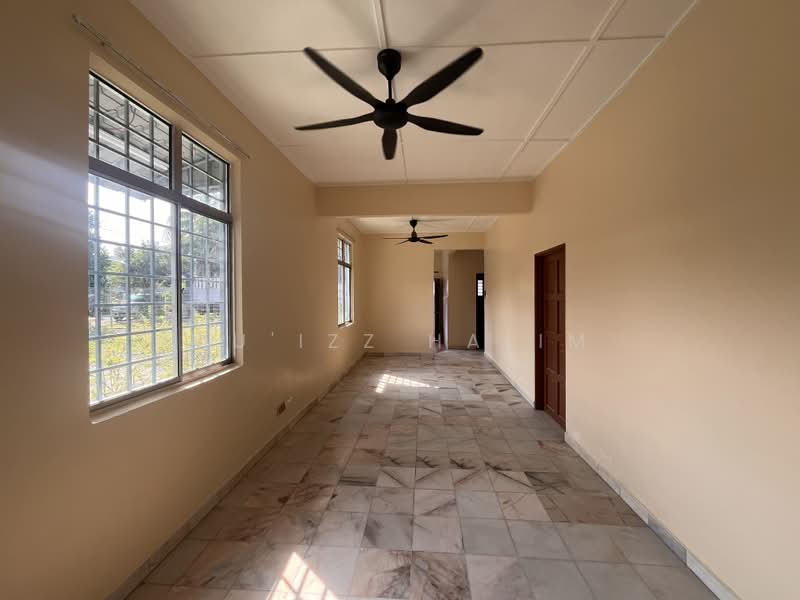 1-storey Terraced House for Rent in Bandar Rinching Seksyen 2 (Semenyih) - Mu'izz Halim - PropertyGuru.com.my