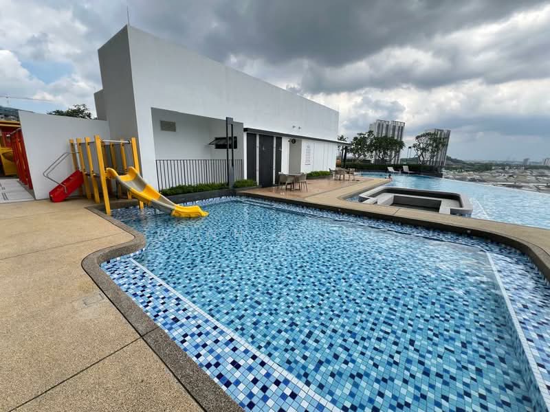 Servis Apartment untuk Disewa di Hana @ Eco Ardence - Winnie Lee - Pool - PropertyGuru.com.my