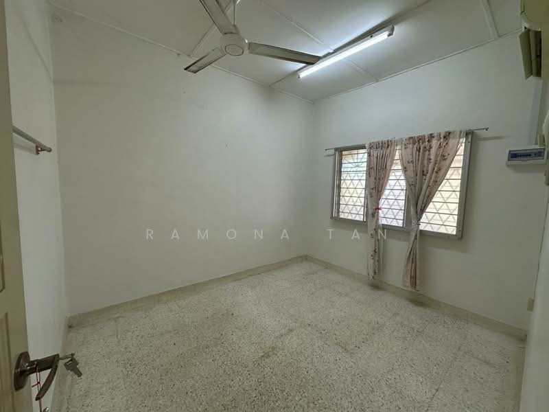 Rumah Teres 1 Tingkat untuk Dijual di Taman Datuk Palembang (Bukit Baru) - Ramona Tan - Interior - PropertyGuru.com.my