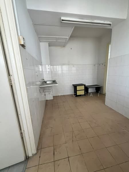 Apartment for Sale at Vista Prima - Tracy Chai - Kitchen - PropertyGuru.com.my