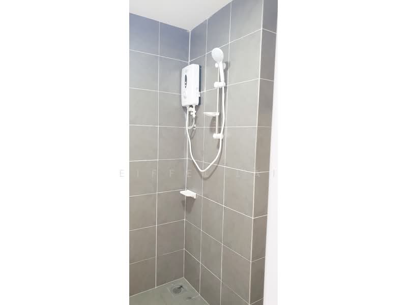 Servis Apartment untuk Disewa di Tiara Imperio Residence - Eiffel Lai - Bathroom - PropertyGuru.com.my