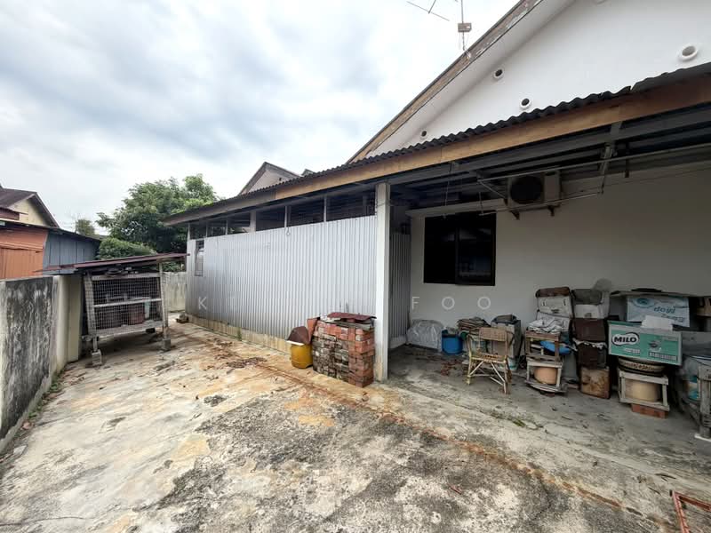 1-storey Terraced House for Sale in Wah Loong (Kampar) - Kelvin Foo - Exterior - PropertyGuru.com.my