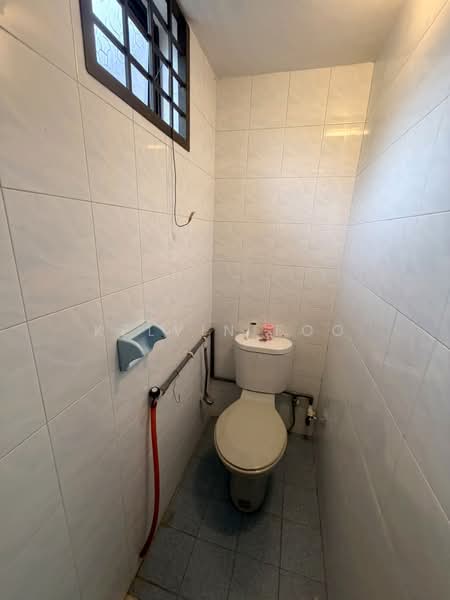 1-storey Terraced House for Sale in Wah Loong (Kampar) - Kelvin Foo - Bathroom - PropertyGuru.com.my