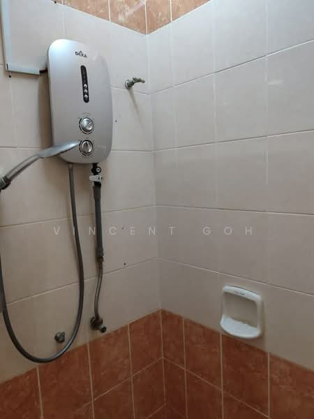 Semi-Detached House for Sale in Shah Alam (Selangor) - Vincent Goh - Bathroom - PropertyGuru.com.my