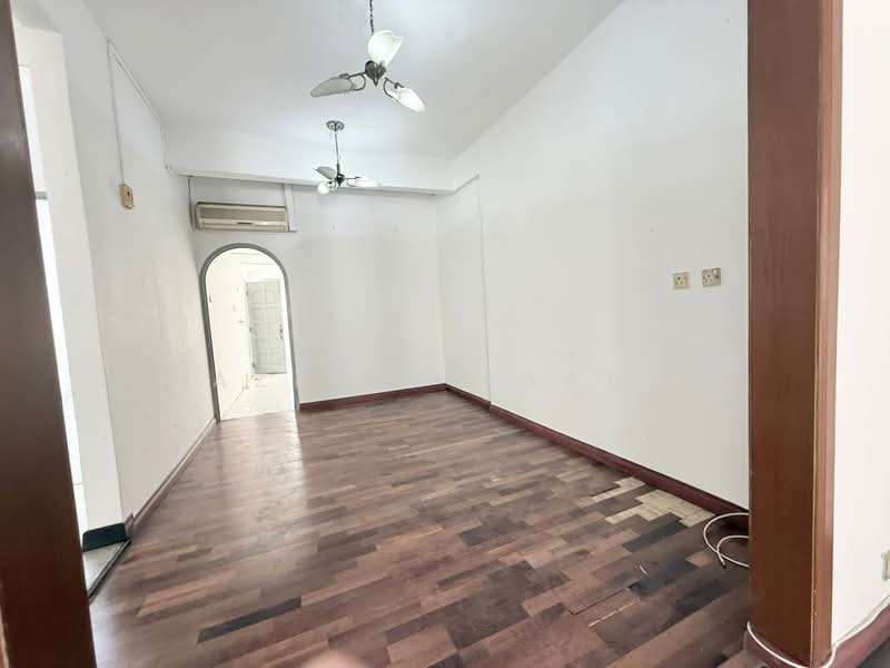 Rumah Teres untuk Dijual di Usj 2 (Subang Jaya) - Razlina Razali - Living Room - PropertyGuru.com.my