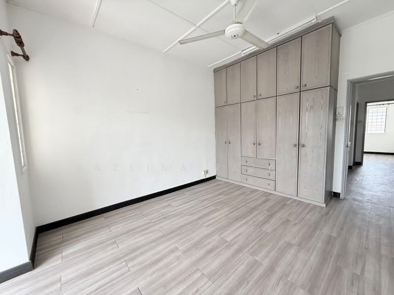 Rumah Teres untuk Dijual di Usj 2 (Subang Jaya) - Razlina Razali - Bedroom - PropertyGuru.com.my