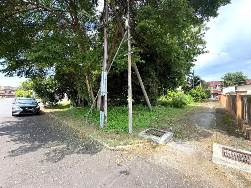 Semi-Detached House for Sale in Taman Impiana 2 (Teluk Intan) - Kelvin Foo - Exterior - PropertyGuru.com.my